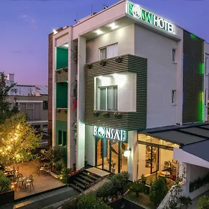 Hotel Bonsai, Mjull-Bethore