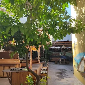 Hostel Backpacker, Tirana