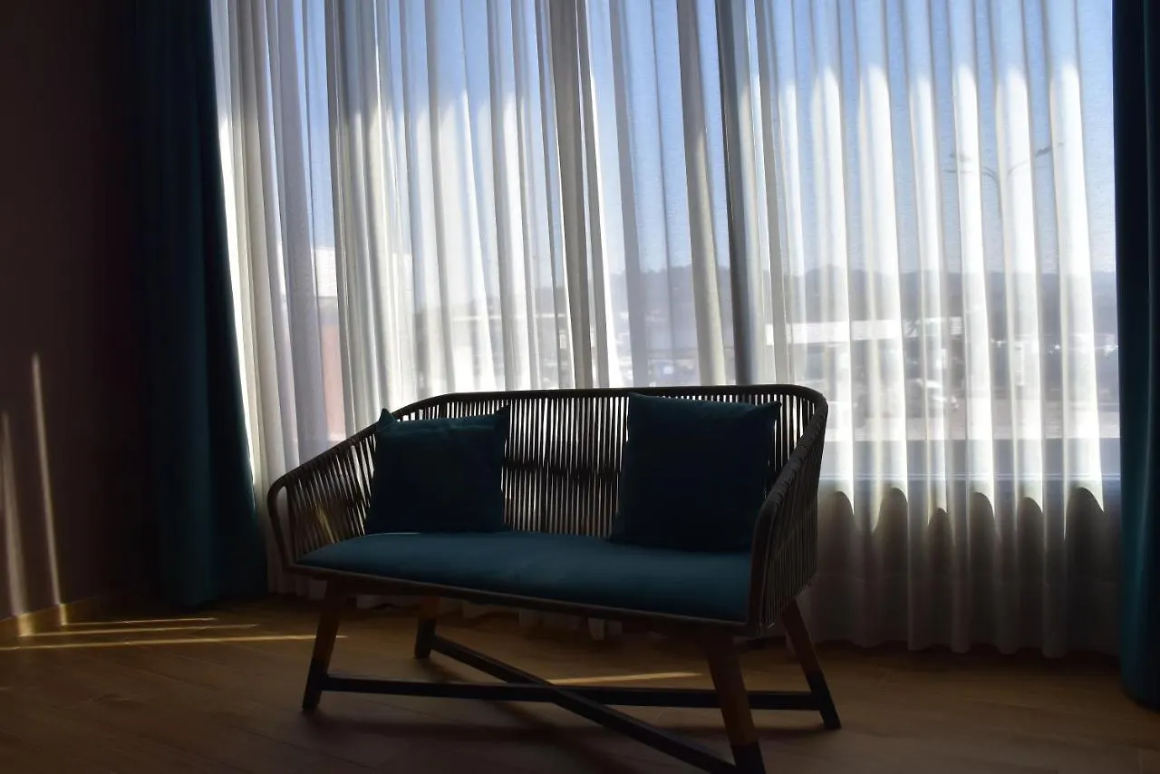 Coco Hotel Tirana 0*,  Albania