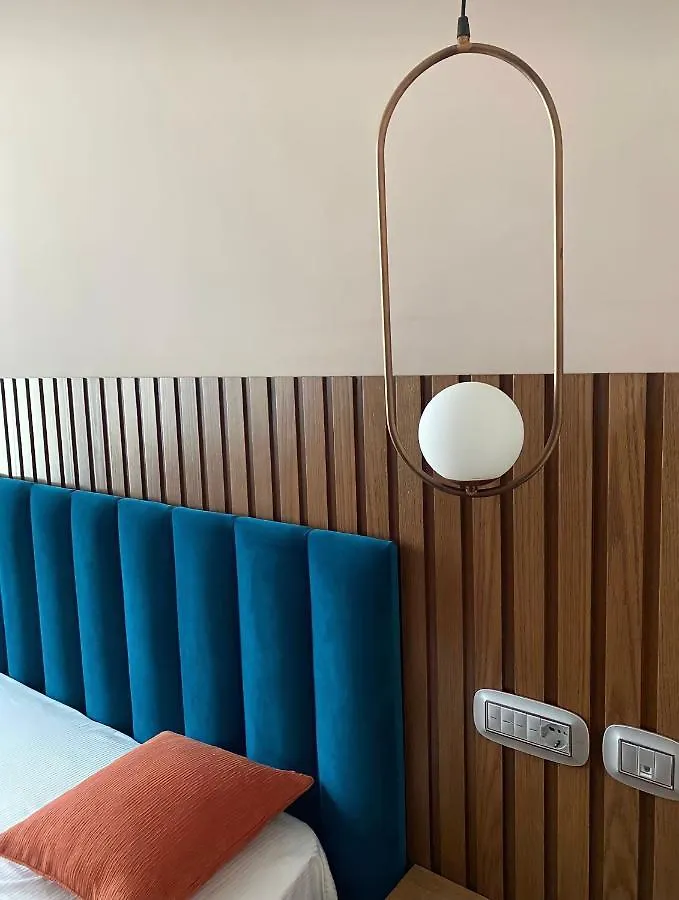 Coco Hotel Tirana 0*,